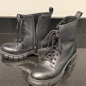 🥾 Thursday Boot Co. Black Lace-Up Women's Boots